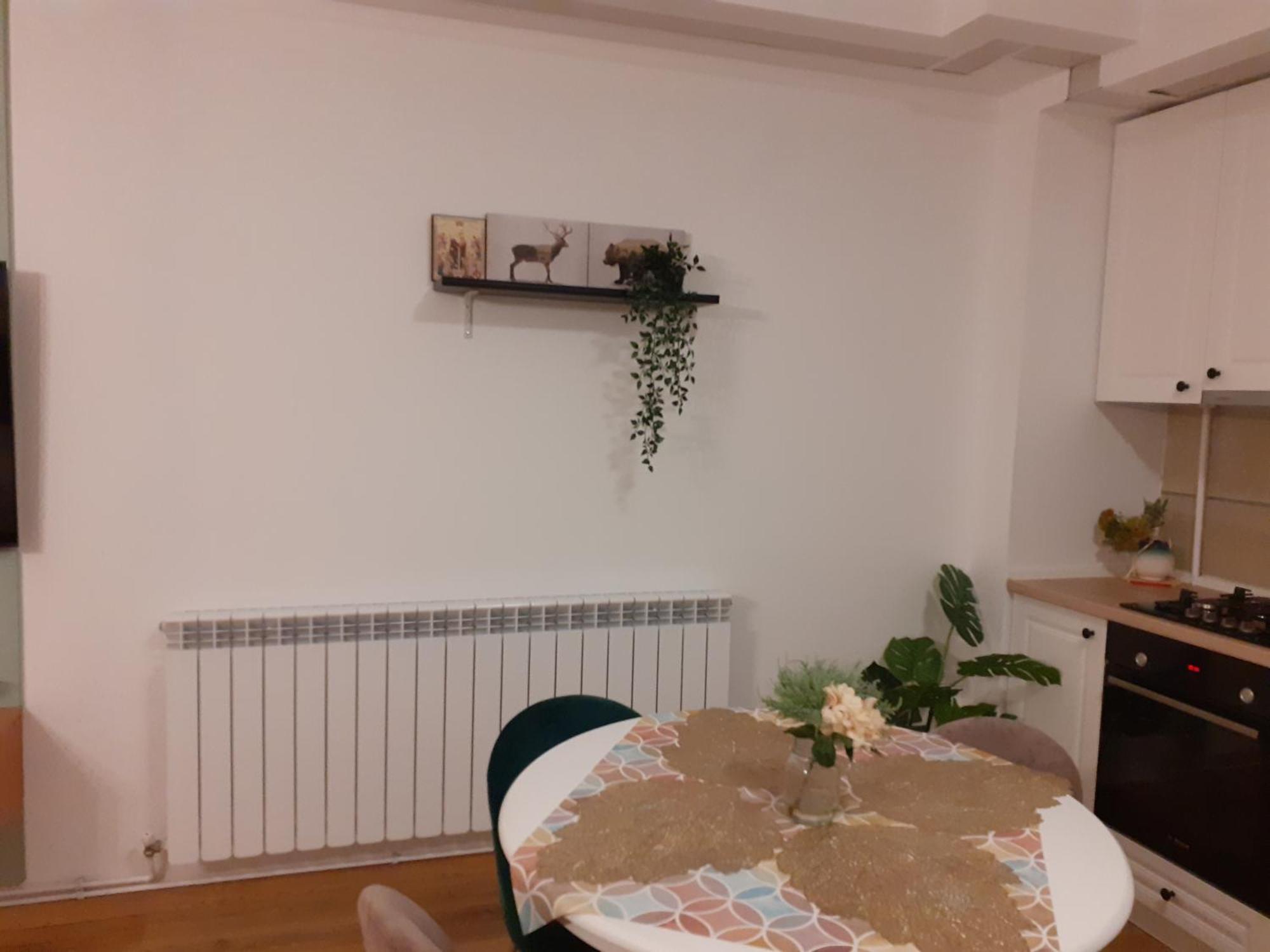 The Flower Clabucet Studio Predeal Exterior photo